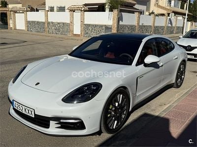 Porsche Panamera 4