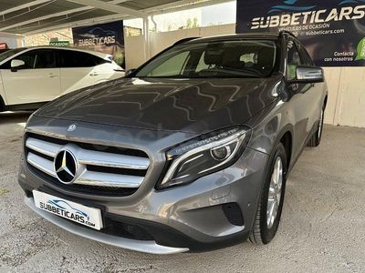 Usado Mercedes GLA200 Style 156 CV (114 kW) 2014 Gris / plata SUV
