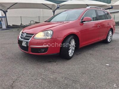 Rojo Usado 2010 VW Golf Highline Familiar | 4900 € (Precio justo)