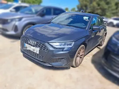 Usado Audi A3 Sportback Premium 116 CV (85 kW) 2023 Gris Utilitario