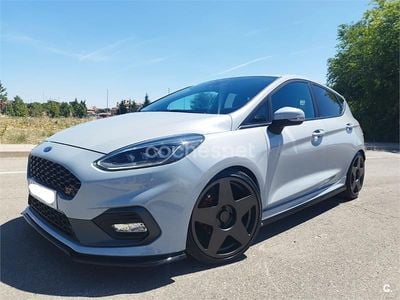 Gris / plata Usado 2018 Ford Fiesta ST Berlina | 17.000 € (Precio justo)