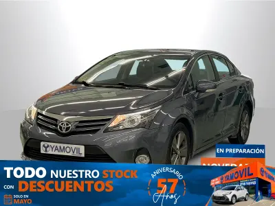 Usado Toyota Avensis Executive 150 CV (110 kW) 2014 Azul Berlina