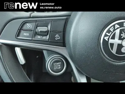 Usado Alfa Romeo Stelvio Super 160 CV (117 kW) 2019 Rojo SUV