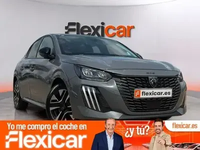Usado Peugeot 208 Allure 100 CV (73 kW) 2025 Blanco Utilitario