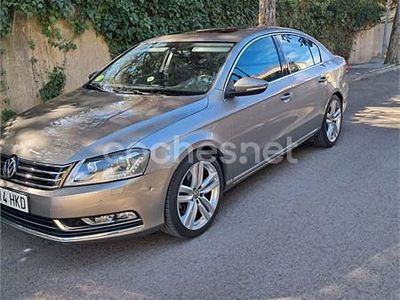 Usado VW Passat Edition 140 CV (102 kW) 2012 Beige Berlina