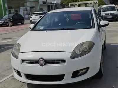Usado Fiat Bravo Dynamic 120 CV (88 kW) 2010 Blanco Utilitario