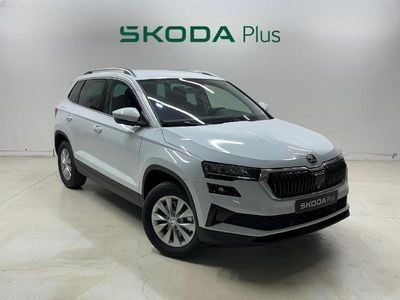 Usado Skoda Karoq Selection 150 CV (110 kW) 2025 Blanco SUV