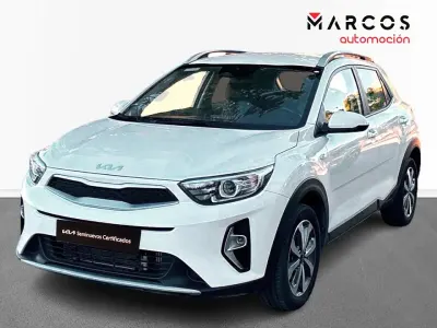 Usado Kia Stonic 100 CV (73 kW) 2024 SUV