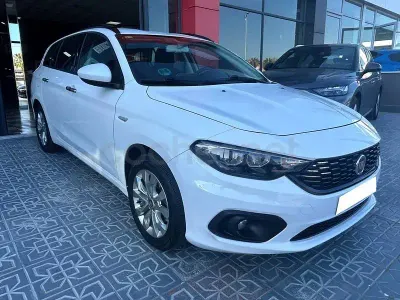 Occasion Fiat Tipo Lounge 120 PK (88 kW) 2019 Wit Sedan