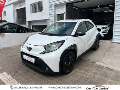 Usado Toyota Aygo X Play 72 CV (52 kW) 2023 Blanco SUV