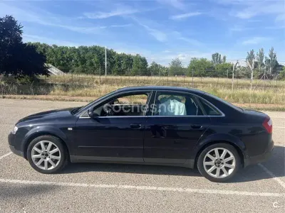 Usado Audi A4 S-Line 130 CV (95 kW) 2002 Azul Berlina