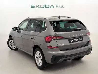 Usado Skoda Kamiq Selection 115 CV (84 kW) 2025 Gris SUV