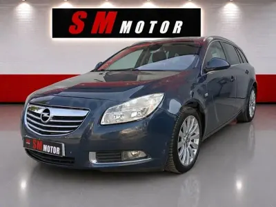 Usado Opel Insignia Cosmo 160 CV (117 kW) 2010 Azul Familiar