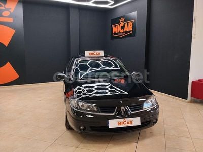 Begagnad Renault Laguna III Dynamique 130 HK (95 kW) 2007 Svart Sedan