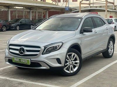 Usado Mercedes GLA250 Urban 211 CV (155 kW) 2015 Gris SUV