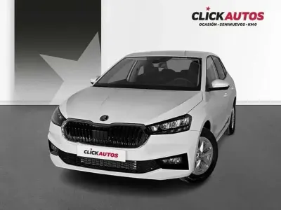 Usado Skoda Fabia Selection 116 CV (85 kW) 2025 Blanco Utilitario