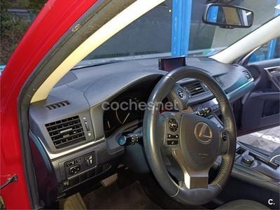 Lexus CT200h