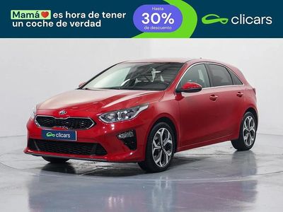 Begagnad Kia Ceed 115 HK (84 kW) 2020 Röd Halvkombi