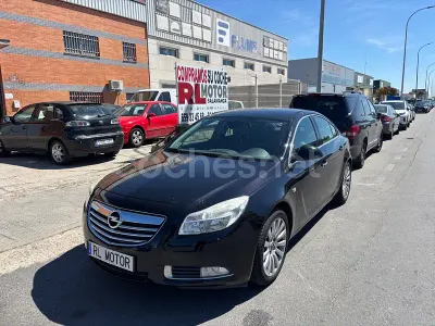 Usado Opel Insignia Edition 160 CV (117 kW) 2009 Negro Berlina