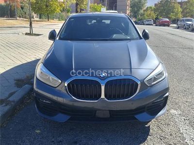 Usado BMW 118 140 CV (102 kW) 2021 Gris / plata Utilitario
