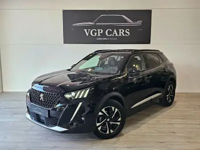 Usado Peugeot 2008 GT-line 130 CV (95 kW) 2020 Negro SUV