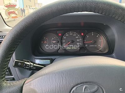 Gris / plata Usado 2000 Toyota Land Cruiser SUV | 15.000 € (Precio justo)