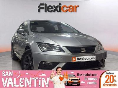 Usado Seat Leon Style 130 CV (95 kW) 2020 Gris Berlina