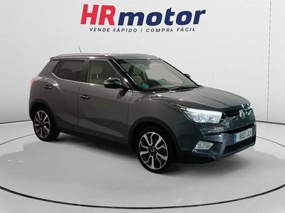 Usado Ssangyong (KGM) Tivoli Limited 116 CV (85 kW) 2016 SUV