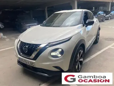 Käytetty Nissan Juke Tekna 114 HP (83 kW) 2022 Valkoinen Katumaasturi
