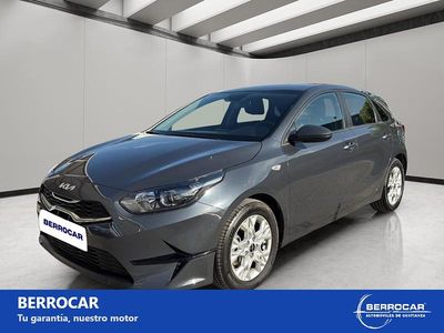 Usado Kia Ceed 100 CV (73 kW) 2023 Negro Utilitario