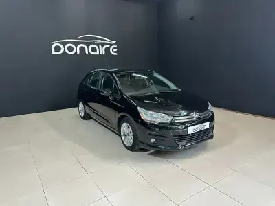 Usado Citroën C4 Attraction 95 CV (69 kW) 2014 Negro Berlina