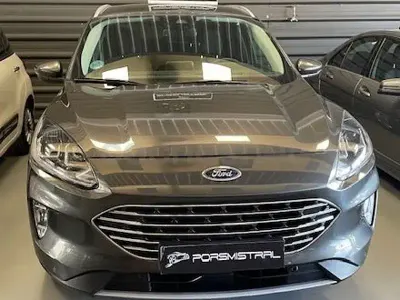 Usado Ford Kuga Titanium 120 CV (88 kW) 2022 Gris / plata SUV