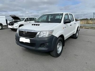 Käytetty Toyota HiLux 144 HP (105 kW) 2016 Valkoinen Nouto