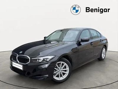 Begagnad BMW 318 Shadowline 150 HK (110 kW) 2022 Svart Sedan