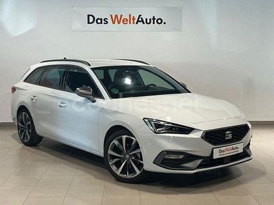 Blanco Usado 2025 Seat Leon FR Familiar | 23.490 € (Precio justo)
