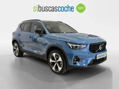 Usado Volvo XC40 Plus 197 CV (144 kW) 2024 Azul SUV