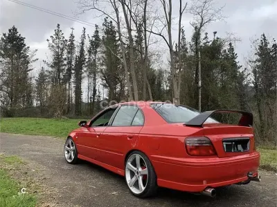 Usado Honda Accord Type R 212 CV (155 kW) 2001 Rojo Berlina