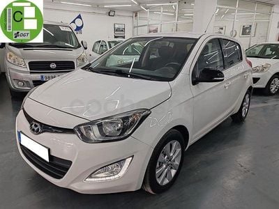 Usado Hyundai i20 84 CV (61 kW) 2014 Blanco Utilitario