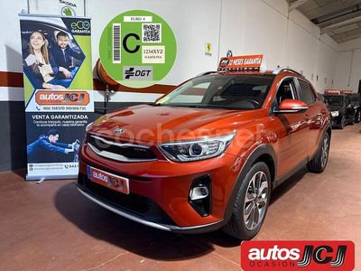 Usado Kia Stonic 100 CV (73 kW) 2019 Granate SUV