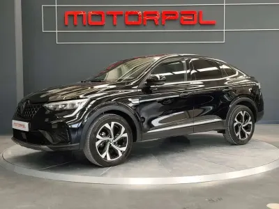 Usado Renault Arkana Techno 140 CV (102 kW) 2024 Negro SUV