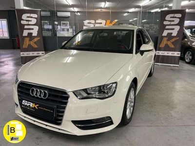 usado Audi A3 1.6 TDI 105 CV Attraction S tronic 7 vel.