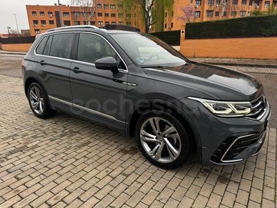 Usado VW Tiguan R-line 150 CV (110 kW) 2020 Gris / plata SUV
