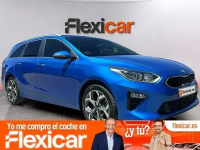 Usado Kia Ceed 120 CV (88 kW) 2019 Azul Utilitario