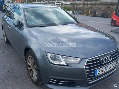 Usado Audi A4 Advanced 150 CV (110 kW) 2017 Gris / plata Familiar