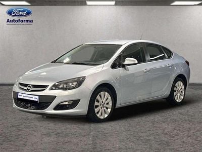 Usado Opel Astra Elegance 140 CV (102 kW) 2016 Gris Utilitario