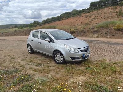 Gris / plata Usado 2009 Opel Corsa Enjoy Berlina | 3200 € (Precio justo)