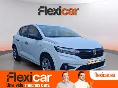 Usado Dacia Sandero Comfort 67 CV (49 kW) 2021 Blanco Berlina