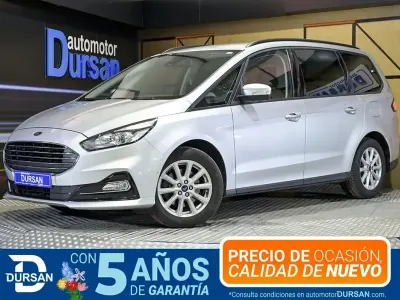 Usado Ford Galaxy Titanium 151 CV (111 kW) 2022 Gris / plata Monovolumen
