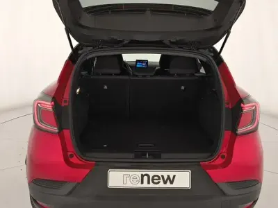 Usado Renault Captur Techno 100 CV (73 kW) 2025 Rojo SUV