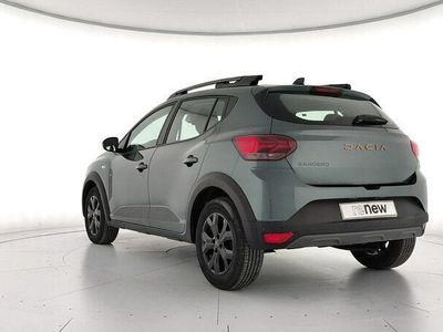 Usado Dacia Sandero Extreme 100 CV (73 kW) 2025 Verde Berlina
